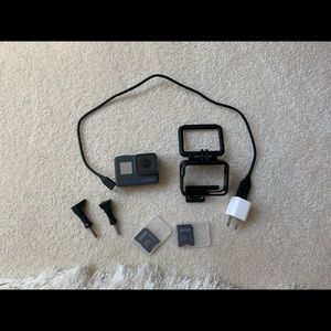 GoPro Hero 5 - Excellent condition!